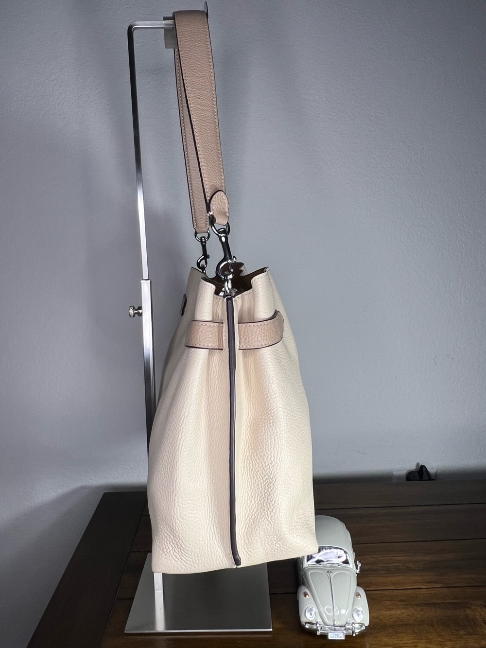 Coach Hanna Shoulder Bag - Picture 3 of 14